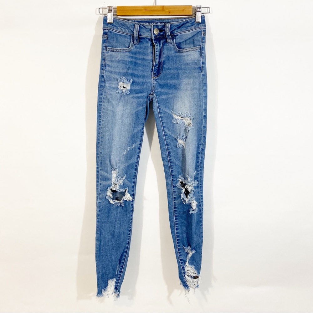 American Eagle Hi-Rise Jegging Distressed Jeans